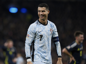 Youtuber Cristiano Ronaldo: Proč začal natáčet a jak velký má tým?