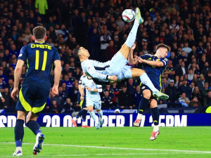 Změní Cristiano Ronaldo klub? Prý bude záviset na Neymarovi