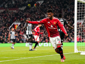 Manchester United poprvé v sezóně Evropské ligy vyhrál. Řádil Amad Diallo