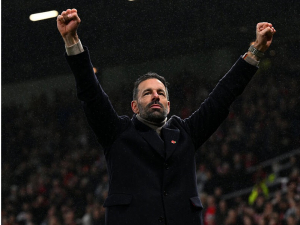 Ruud van Nistelrooy v Manchesteru United končí. Amorim pro něj nemá místo
