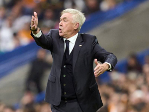 Carlo Ancelotti volá po posilách, hráči z rezervy podle něj nebudou stačit