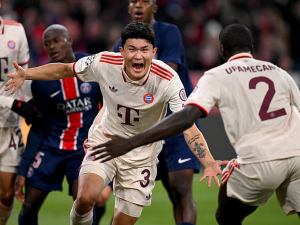 PSG bez vyloučeného Dembelého padlo v Mnichově. Bayernu výhru trefil Kim