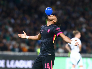 Nkunku do Manchesteru United? Není na prodej, tvrdí Maresca
