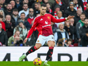 Real Madrid nadále hledá pravého obránce a zajímá se o hvězdu Manchesteru United Dioga Dalota