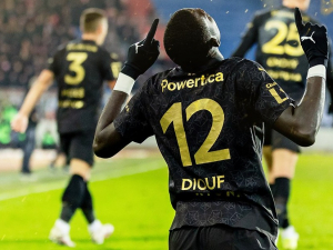 Mikulášskou nadílku do Ostravy přinesl Diouf. Jeho gólem Slavia sestřelila Baník