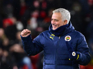 José Mourinho ve válce s Guardiolou. Radši bych prohrál, než vyhrát 6 nefér titulů, vzkazuje Portugalec