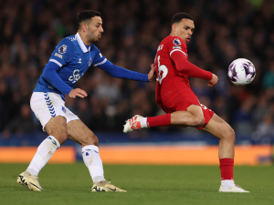 Víkend ve znamení derby – Liverpool hraje s Evertonem, Chelsea na Tottenhamu