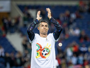 Cristiano Ronaldo má vzdušný palác za 73 mil.$: Šokující cena za provoz luxusního tryskáče 