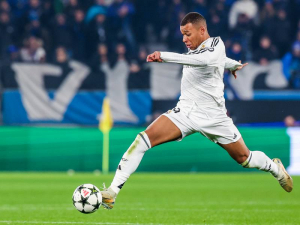 Karim Benzema vybral tři nejlepší hráče ve Francii, vynechal přitom Kyliana Mbappého