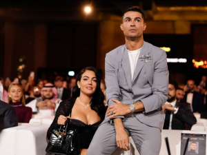 Bývalá francouzská hvězda prohlásila, že Cristiano Ronaldo mele sr*čky a že by ho v Ligue 1 obránci sežrali zaživa
