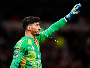 Altay Bayindir chce zůstat v Manchesteru United, tvrdí jeho agent