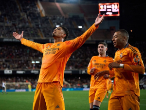 Real Madrid vstoupil do nového roku otočkou na hřišti Valencie. Vinícius byl na Mestalle opět vyloučen