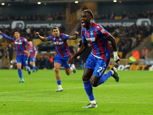 Chelsea posiluje obranu z vlastních řad. Z hostování se vrací Chalobah