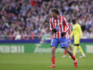 West Ham poslal nabídku Atléticu Madrid na záložníka Rodriga De Paula, ten je ale podle svých slov ve Španělsku šťastný