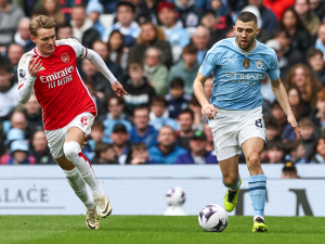 Citizens se chtějí po vzájemném souboji dotáhnout na Arsenal