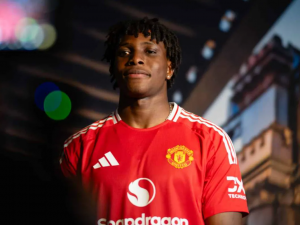 Je Patrick Dorgu správnou posilou pro Manchester United?