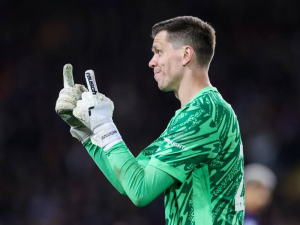 Proč Wojciech Szczesny nahradil v bráně Barcelony Iñakiho Peñu? Zde jsou důvody, proč se trenér Hansi Flick takhle rozhodl