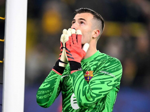 Brankář Barcelony je na odchodu. Údajně se pohádal s Hansi Flickem
