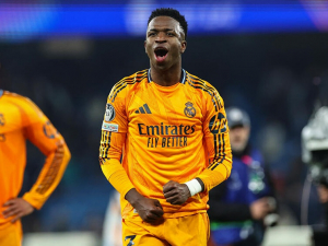 Žádné choreo fanoušků mě nevyděsí. V Realu Madrid zůstávám, říká Vinícius