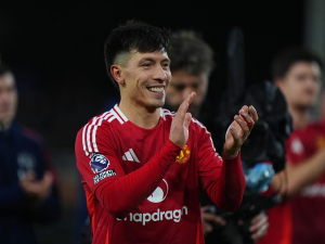 Scholes by v Argentině nepřežil, reaguje na kritiku Lisandro Martínez z Manchesteru United