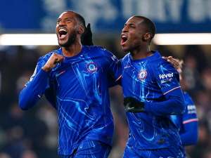 Chelsea má problémy. Oba hrotoví útočníci jsou zranění. Velká šance pro Nkunkua?