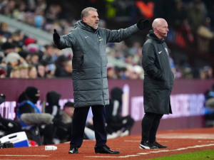 Trenér Tottenhamu Ange Postecoglou o zraněních v Manchesteru United: Měli jste to těžké jeden zápas, zkuste si tak hrát dva měsíce