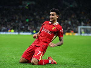 Po neúspěchu s Núňezem se Al-Nassr chce zaměřit na další hvězdu Liverpoolu