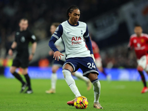 Kdo je nejlepší obránce Premier League v roce 2025? To jméno vás překvapí