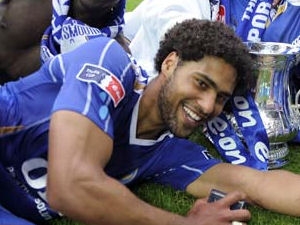 Johnson prodloužil v Portsmouthu