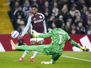 Marcus Rashford údajně po pěti zápasech v Aston Ville rozhodl o své budoucnosti, chce v týmu zůstat
