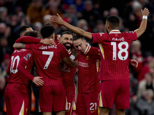 Nejsilnější značka v Anglii – Liverpool hlásí ztrátu 57 milionů liber, ale rekordní příjmy z komerce