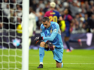 Manchester City má na seznamu možných nástupců Edersona brankáře Realu Madrid
