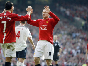 Cristiano Ronaldo nebo Lionel Messi? Když si měl vybrat Wayne Rooney, svou odpovědí šokoval
