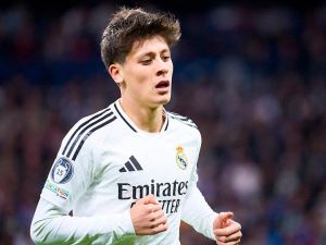 Aston Villa potvrdila zájem o hvězdičku Realu Madrid. Ten ji ale pouštět nechce
