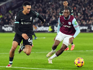 Liverpool hostí Součka a spol. Manchester United jede do Newcastlu