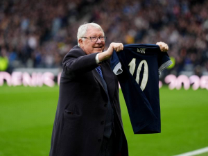 Unikl oficiální seznam přestupových cílů Manchesteru United z roku 2004: Která obří jména chtěl klub koupit a koho se chtěl naopak zbavit?