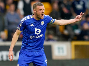 Jamie Vardy do sebe před zápasem kopl Red Bull a běhal po šatně, tvrdí jeho spoluhráč z mistrovské sezóny
