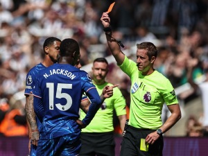 Drahá rána předloktím? Chelsea hazarduje s Ligou mistrů