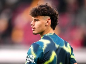 Bournemouth hlásí posilu na levý kraj obrany. Jeho opora tak má otevřenou cestu do Liverpoolu