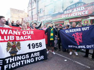 Fanoušci zuří: Manchester United zvedá ceny lístků až na 97 liber