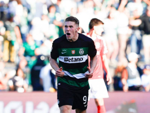 Kolik budou muset Manchester United nebo Arsenal zaplatit za Viktora Gyökerese? Sportovní ředitel Sportingu zveřejnil nové informace