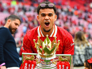 Liverpool hledá nové křídlo. Bayern chystá nabídku na Luise Díaze