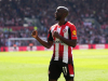 Manchester United a Tottenham chtějí vydrancovat Brentford. O jaké hráče mají kluby zájem a povolí Brentford přestupy?