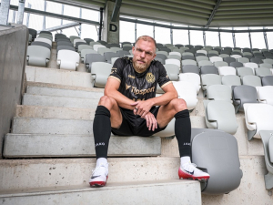 Do Česka se vrací bývalá hvězda Slavie. Mick van Buren podepsal v Hradci Králové