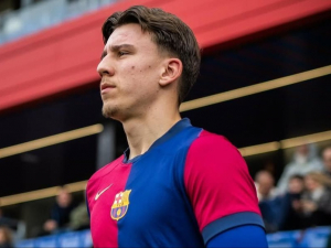 Další supertalent dává Barceloně sbohem. Fiorentina podepsala 18letého stopera