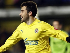 Villarreal si pojistil Rossiho, prodloužil s ním smlouvu