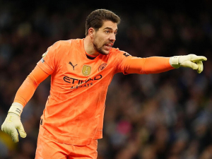 Stefan Ortega opustí Manchester City. Přijde gólman, který nahradí Edersona 