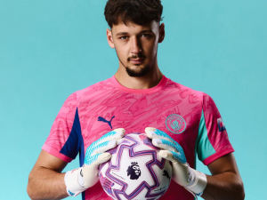 Manchester City má oficiálně nového brankáře. Dokáže mladík posadit Edersona?