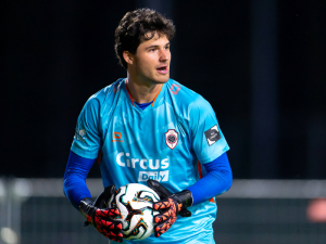 Přestupy Manchesteru United: Kdo je Senne Lammens? Cíl Rudých ďáblů přirovnáván ke Courtoisovi