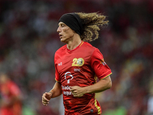 Legendární David Luiz se vrací do Evropy. Uvidíme ho v Lize mistrů?